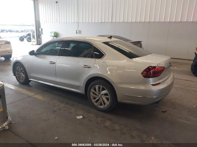 Volkswagen Passat 2.0t Se 2018 1VWBA7A30JC036503 Image 3