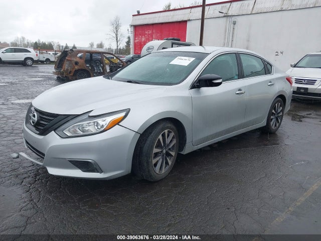 Nissan Altima 2.5 Sv 2017 1N4AL3AP8HC194088 Image 2