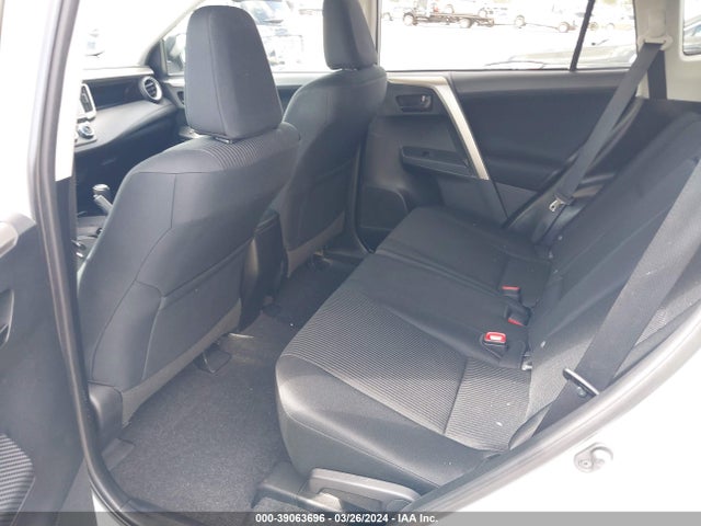 Toyota RAV4 LE 2015 2T3BFREV5FW303635 Image 8