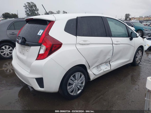 Honda FIT LX 2017 JHMGK5H53HS012406 Image 4