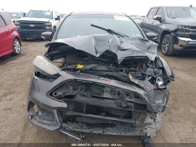 Ford FOCUS ST 2016 1FADP3L93GL310103 Image 12