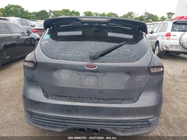 Ford FOCUS ST 2016 1FADP3L93GL310103 Image 16