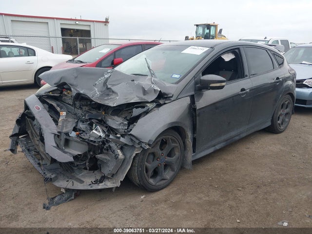 Ford FOCUS ST 2016 1FADP3L93GL310103 Image 2