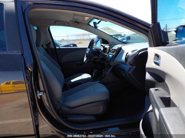 Chevrolet Sonic Lt Auto 2014 1G1JC5SH7E4228548 Image 5