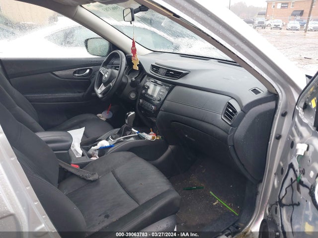 Nissan ROGUE S 2017 KNMAT2MV4HP503403 Image 5