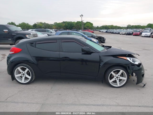 Hyundai Veloster 2016 KMHTC6AD5GU303346 Image 13