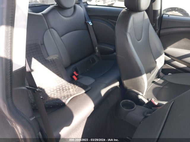 2010 MINI COOPER WMWMF3C56ATZ26005 Photo 7