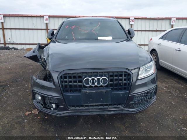 WA1D7AFP0HA021048 Audi Q5 3.0t Premium Plus
