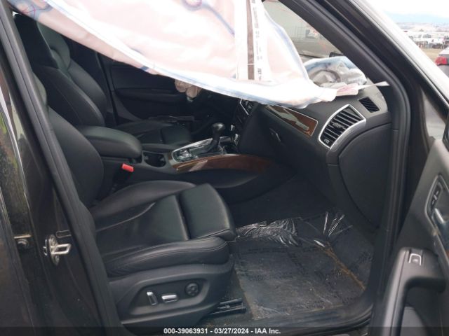 WA1D7AFP0HA021048 Audi Q5 3.0t Premium Plus