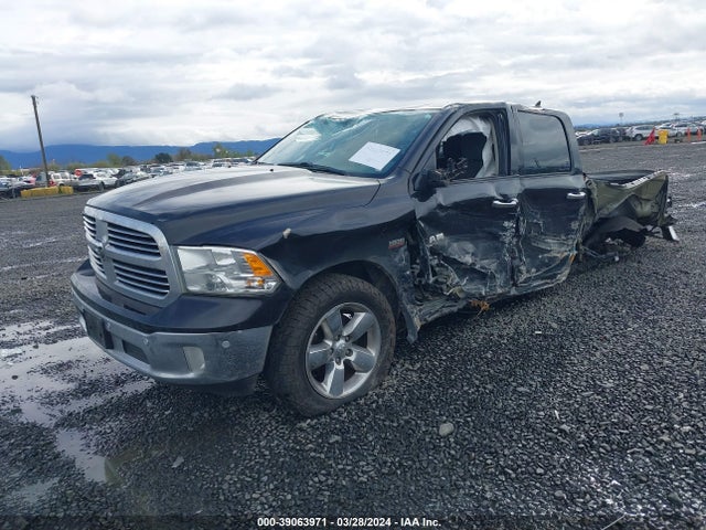 1C6RR7TT2JS168523 RAM 1500 Big Horn  4x4 6'4 Box