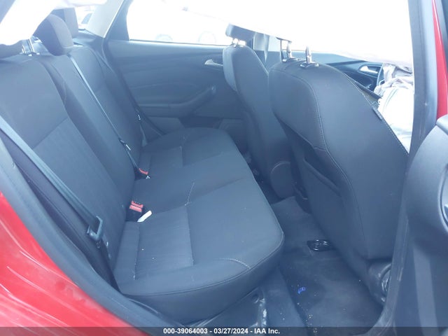 Ford FOCUS SE 2016 1FADP3F26GL396814 Image 8