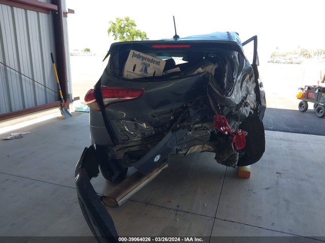 Hyundai TUCSON SE 2017 KM8J23A44HU537584 Image 16