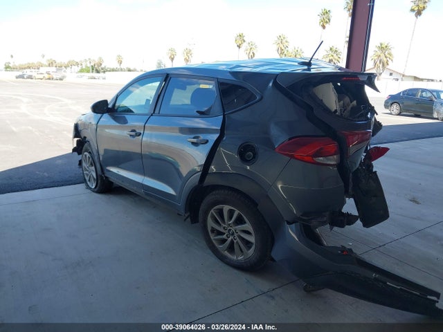 Hyundai TUCSON SE 2017 KM8J23A44HU537584 Image 3
