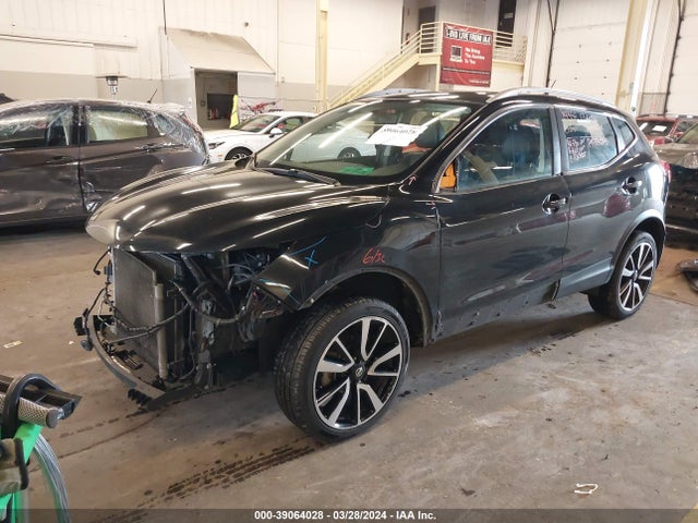 JN1BJ1CP9HW032008 Nissan Rogue Sport Sl