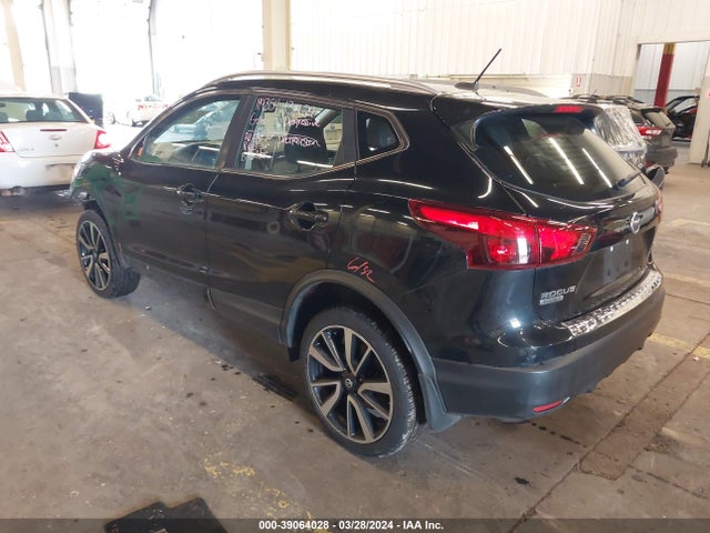 JN1BJ1CP9HW032008 Nissan Rogue Sport Sl