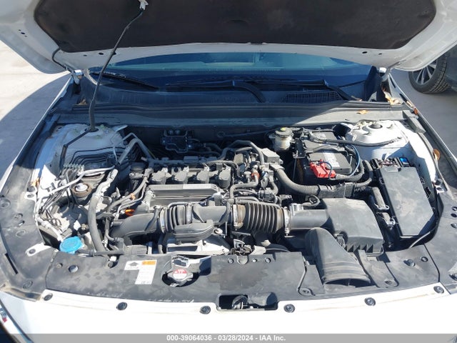 Honda ACCORD LX 2018 1HGCV1F1XJA150408 Image 10