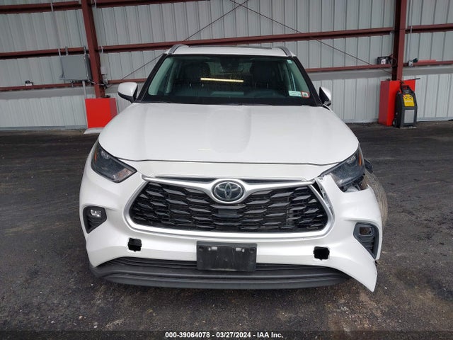 Toyota Highlander Xle 2022 5TDGZRBH0NS596856 Image 12