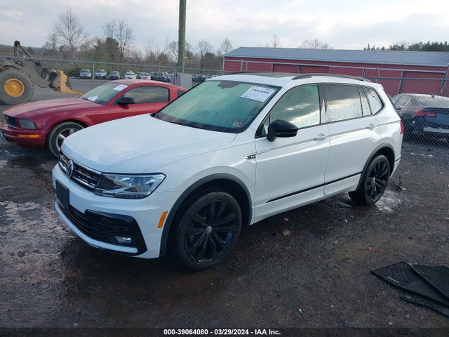 3VV2B7AXXLM144830 Volkswagen Tiguan 2.0t Se/2.0t Se R-line Black/2.0t Sel