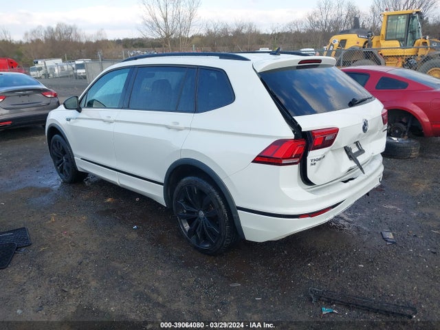 3VV2B7AXXLM144830 Volkswagen Tiguan 2.0t Se/2.0t Se R-line Black/2.0t Sel