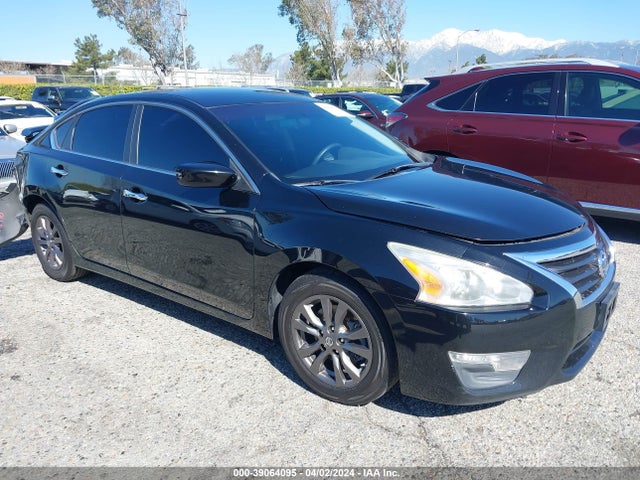 Nissan Altima 2.5 S 2015 1N4AL3AP8FC585884 Image 1
