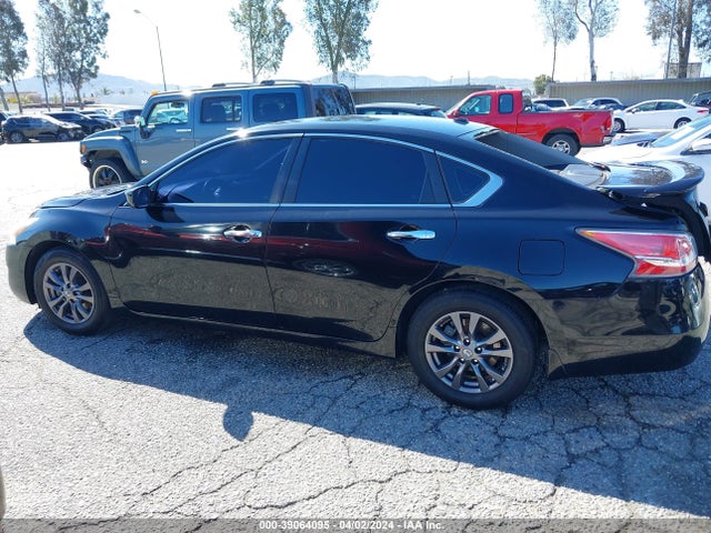 Nissan Altima 2.5 S 2015 1N4AL3AP8FC585884 Image 14