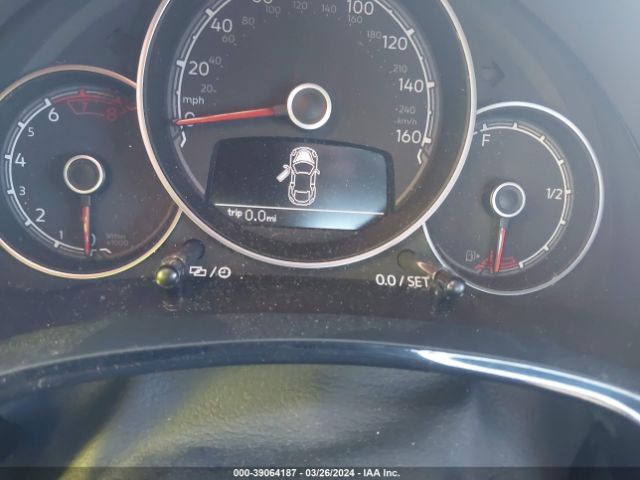 3VWFD7AT2JM702686 Volkswagen Beetle 2.0t Coast/2.0t S