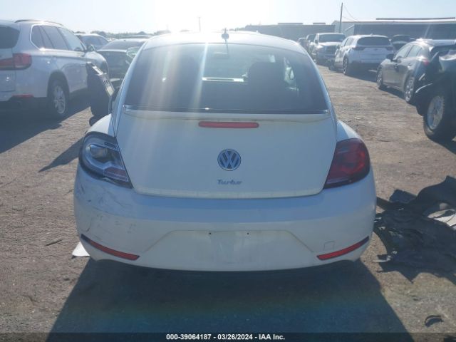 3VWFD7AT2JM702686 Volkswagen Beetle 2.0t Coast/2.0t S