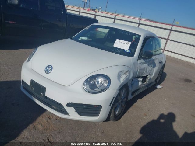 3VWFD7AT2JM702686 Volkswagen Beetle 2.0t Coast/2.0t S
