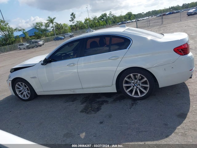 BMW 535i Xdrive 2015 WBA5B3C50FD544067 Image 14