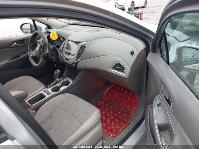 Chevrolet Cruze Ls Auto 2018 1G1BC5SM3J7148111 Image 5