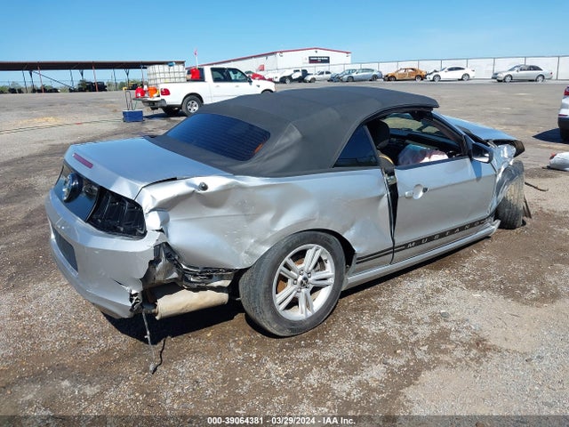 Ford Mustang V6 2014 1ZVBP8EM5E5266667 Image 4