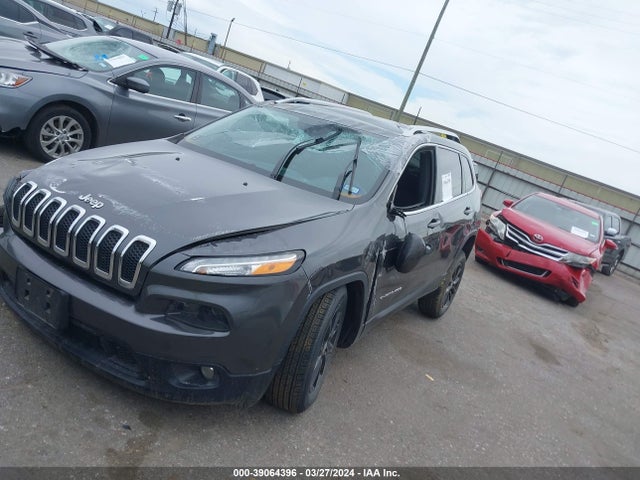 Jeep Cherokee Latitude 2016 1C4PJLCB8GW138063 Image 2