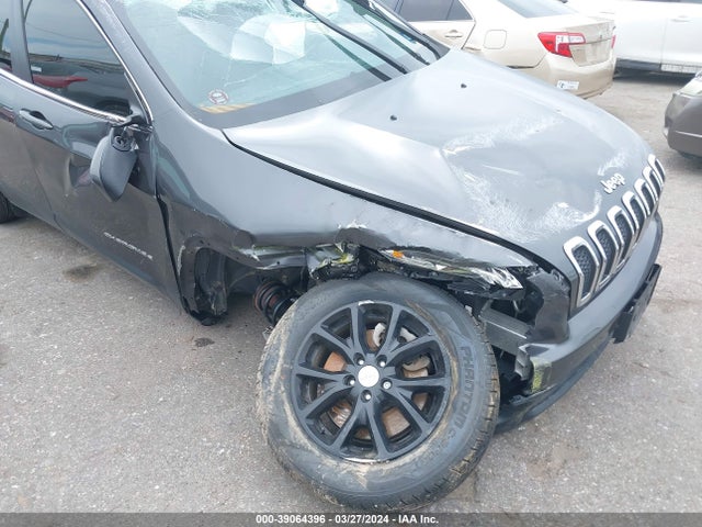 Jeep Cherokee Latitude 2016 1C4PJLCB8GW138063 Image 6