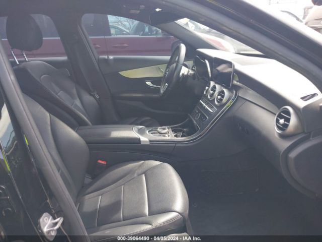 55SWF8DB6KU297457 Mercedes-Benz C 300