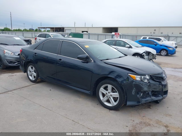 2014 4T1BF1FK7EU810582 main image