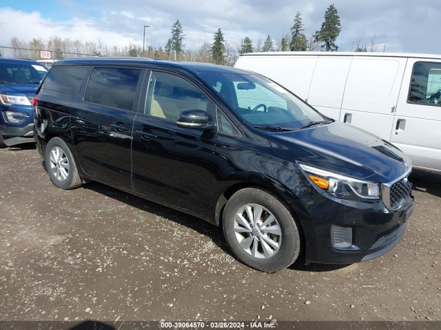 KIA SEDONA LX 2018 KNDMB5C14J6379788 Image 1