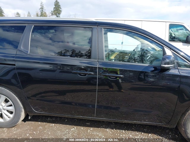 KIA SEDONA LX 2018 KNDMB5C14J6379788 Image 13