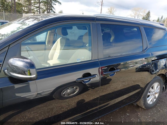 KIA SEDONA LX 2018 KNDMB5C14J6379788 Image 14