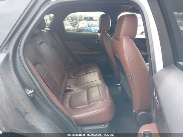 2017 JAGUAR F-PACE SADCM2BV7HA889945 Photo 7