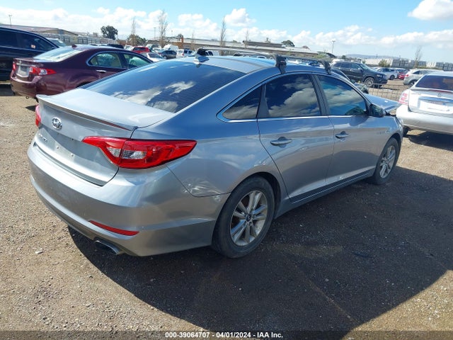 Hyundai SONATA SE 2017 5NPE24AF4HH504060 Image 4