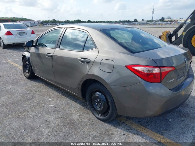 Toyota COROLLA LE 2019 5YFBURHE4KP880226 Image 3