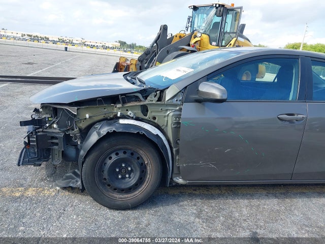 Toyota COROLLA LE 2019 5YFBURHE4KP880226 Image 6
