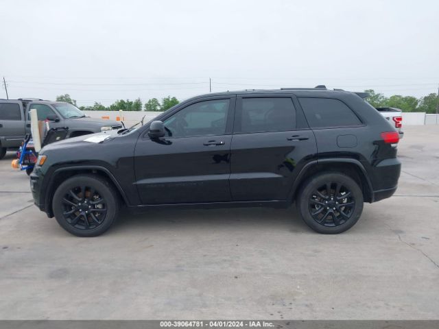 1C4RJEAG4NC127305 Jeep Grand Cherokee Wk Laredo X 4x2