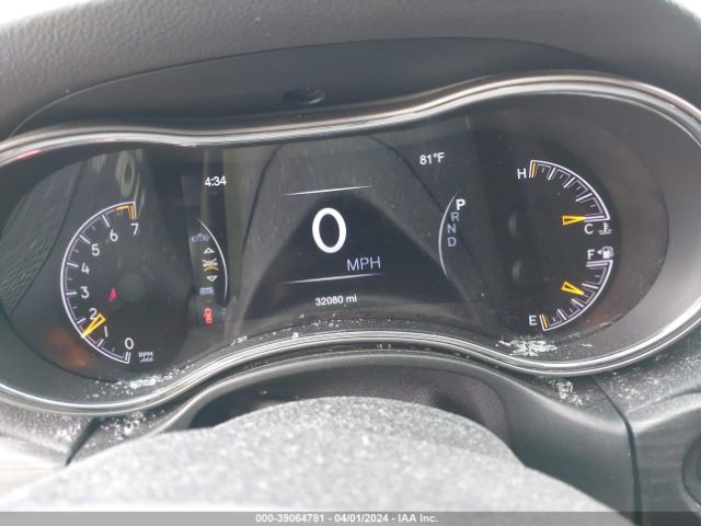 1C4RJEAG4NC127305 Jeep Grand Cherokee Wk Laredo X 4x2