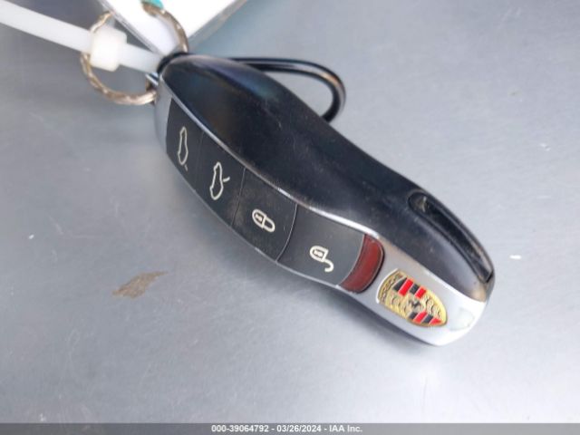 WP0AA2A89JK260940 Porsche 718 Cayman