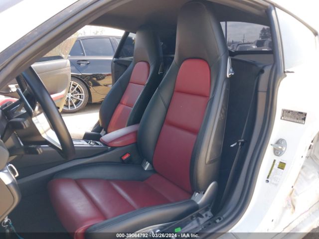 WP0AA2A89JK260940 Porsche 718 Cayman