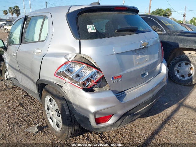 Chevrolet TRAX LS 2018 KL7CJKSB1JB704229 Image 12