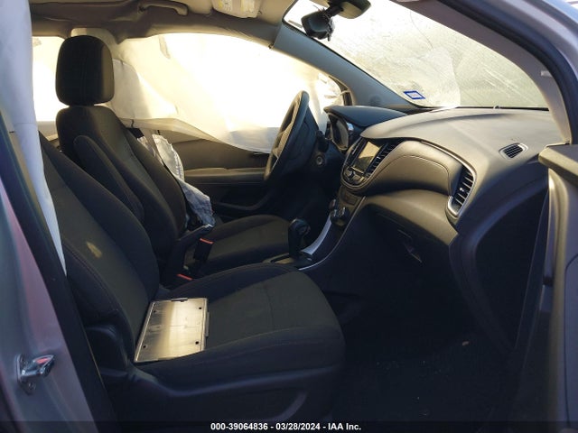 Chevrolet TRAX LS 2018 KL7CJKSB1JB704229 Image 5
