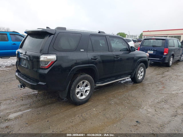 Toyota 4RUNNER SR5 2021 JTEEU5JR8M5232354 Image 4