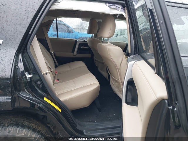 Toyota 4RUNNER SR5 2021 JTEEU5JR8M5232354 Image 8